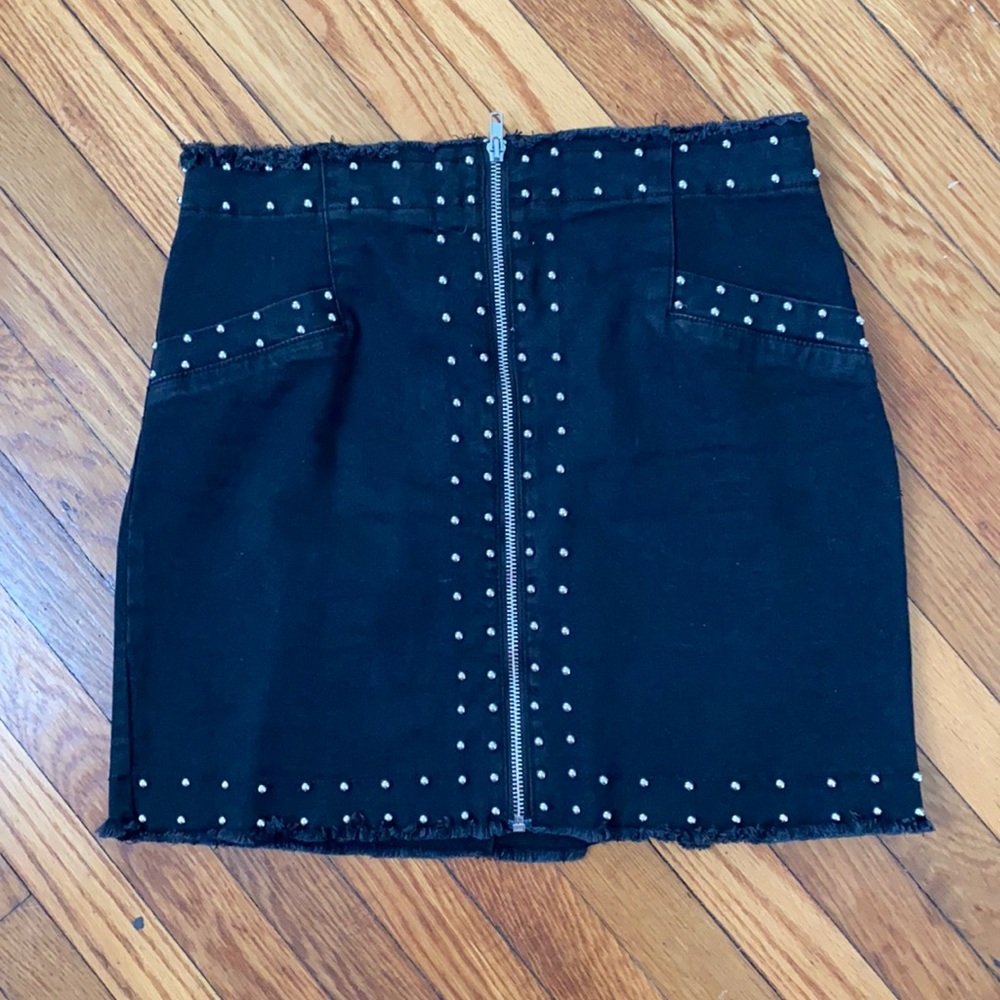 Black Forever 21 studded skirt